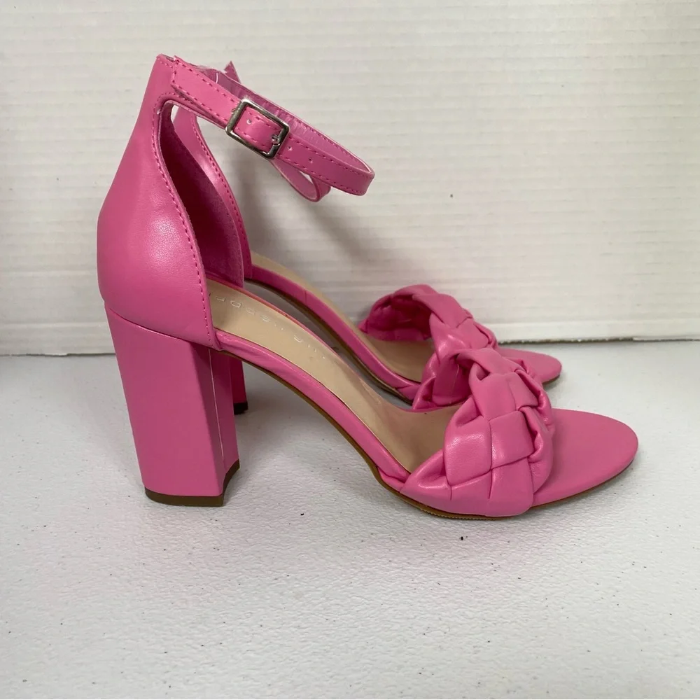 Madden Girl Barbi Sandals Women’s 6.5M Fuchsia Pink Block Heel Open Toe NWOT - Picture 3 of 8
